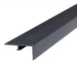 เทาเข้ม