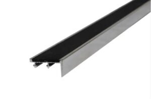 จมูกบันไดอลูมิเนียมอัดด้วยแร่กากเพชร 1 แถบ AP รุ่น AS-3